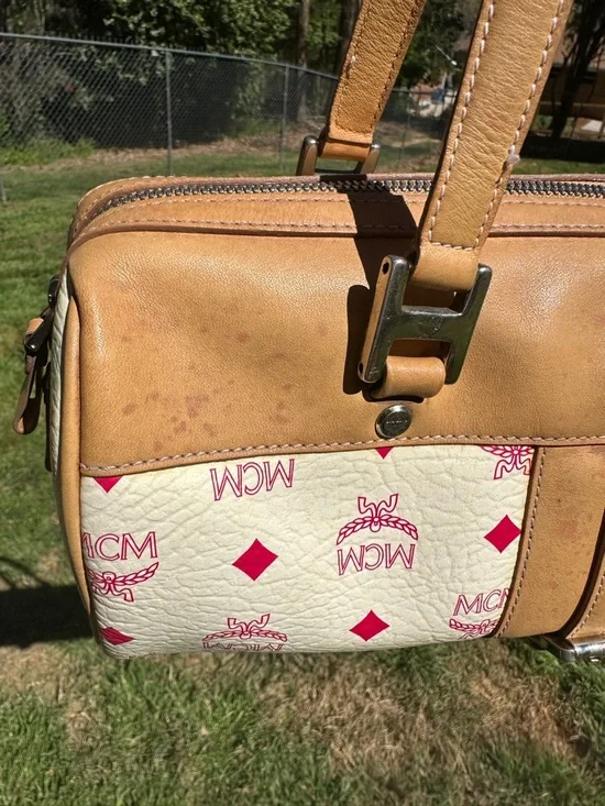 MCM Pink & White Logo-Print Shoulder Bag with Pink Accents with COA - Picture 13 of 17